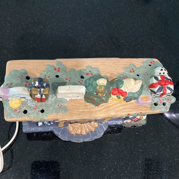 Vintage 1995 Christmas Fireplace Seasons Greetings by Badcock Home Furnishings - Picture 9 of 11